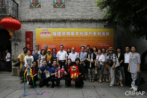 “保護(hù)非物質(zhì)文化遺產(chǎn)國際培訓(xùn)及中國福建木偶戲在亞太地區(qū)的傳播交流推廣”在福建省泉州市舉辦