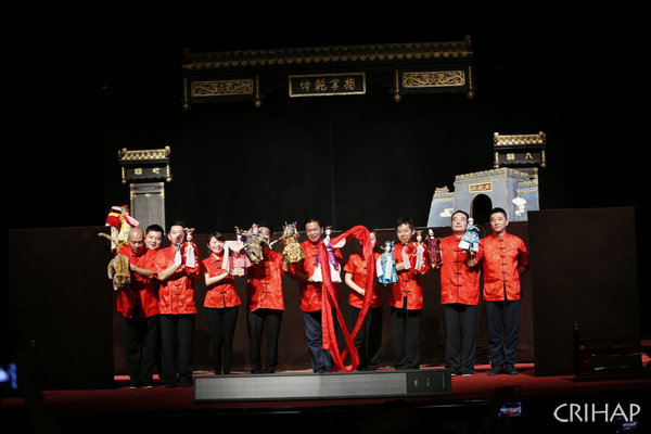 “保護(hù)非物質(zhì)文化遺產(chǎn)國(guó)際培訓(xùn)及中國(guó)福建木偶戲在亞太地區(qū)的傳播交流推廣”在福建省泉州市舉辦