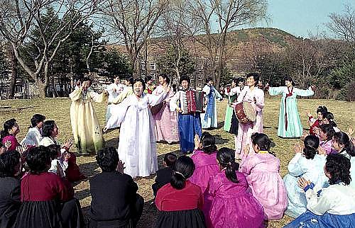 朝鮮非物質文化遺產清單制定培訓班在平壤舉辦