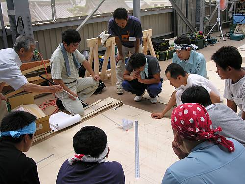 4月25至26日：不限成員名額政府間工作組召開會議，進一步討論名錄列入機制